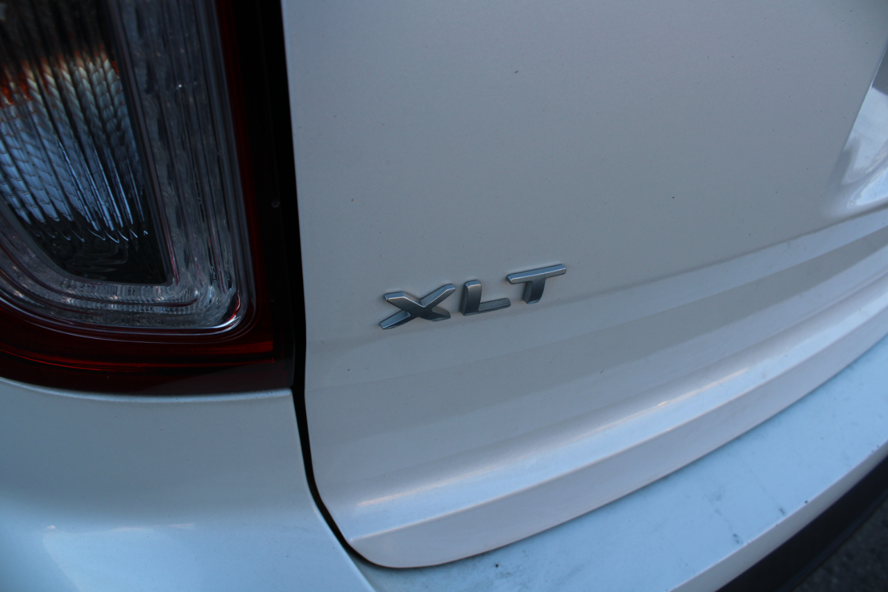 Ford Explorer 4WD 4dr XLT 2013