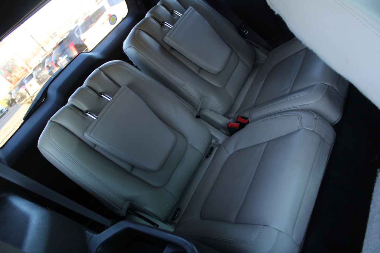 Ford Explorer 4WD 4dr XLT 2013