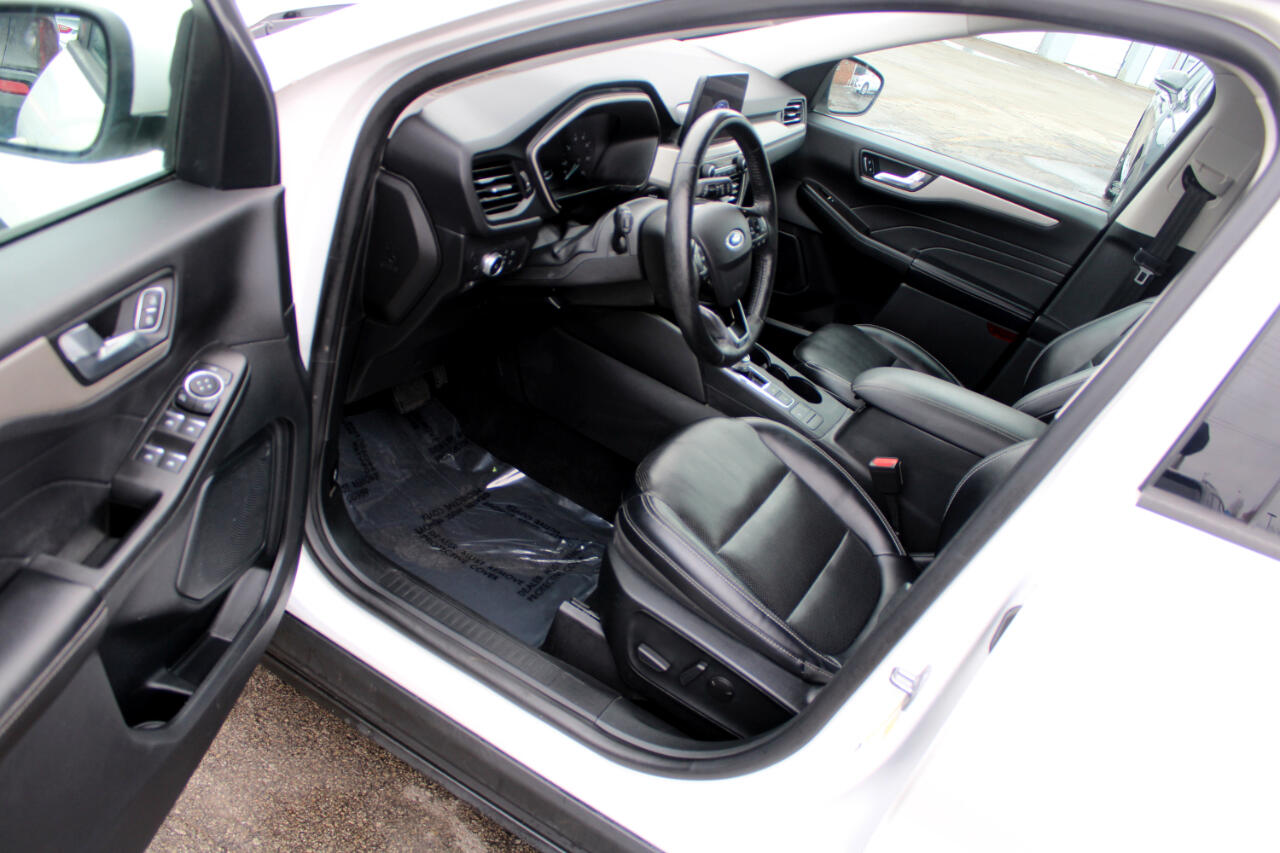 Ford Escape SEL FWD 2021