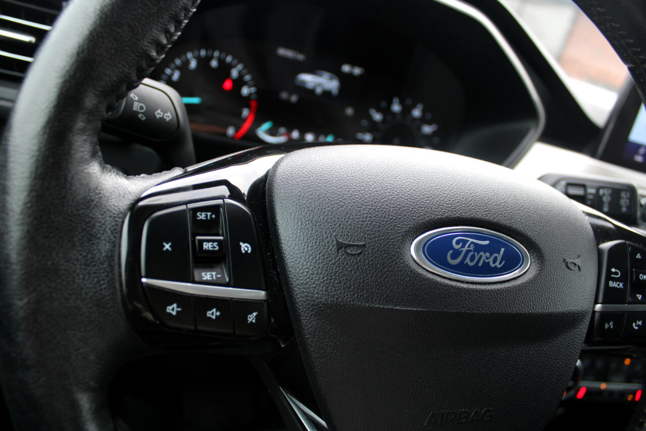 Ford Escape SEL FWD 2021