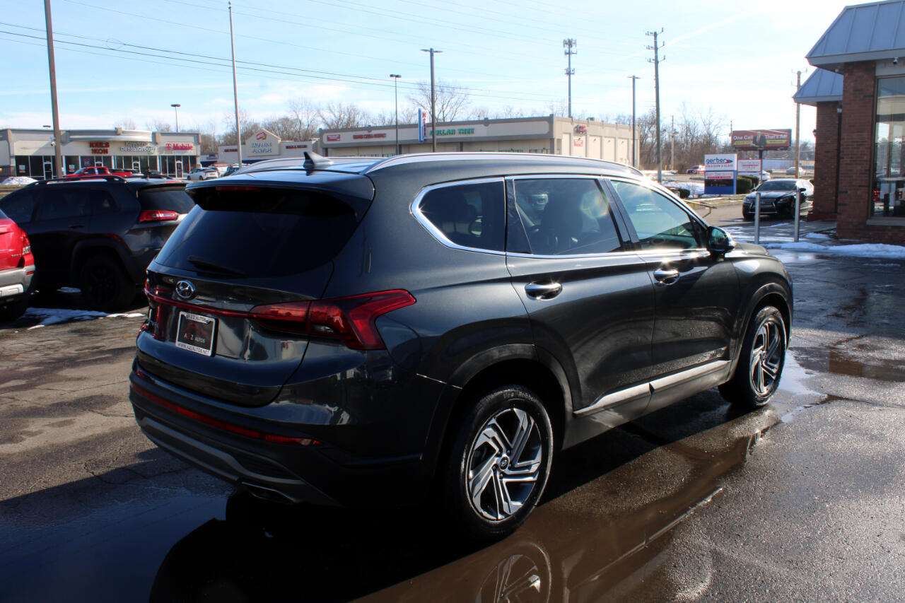 Hyundai Santa Fe SEL FWD 2023