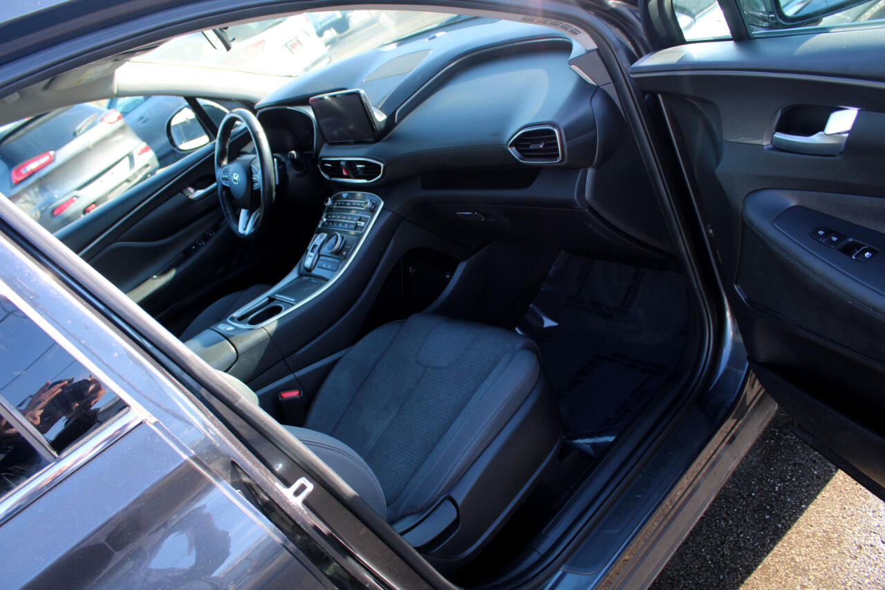 Hyundai Santa Fe SEL FWD 2023