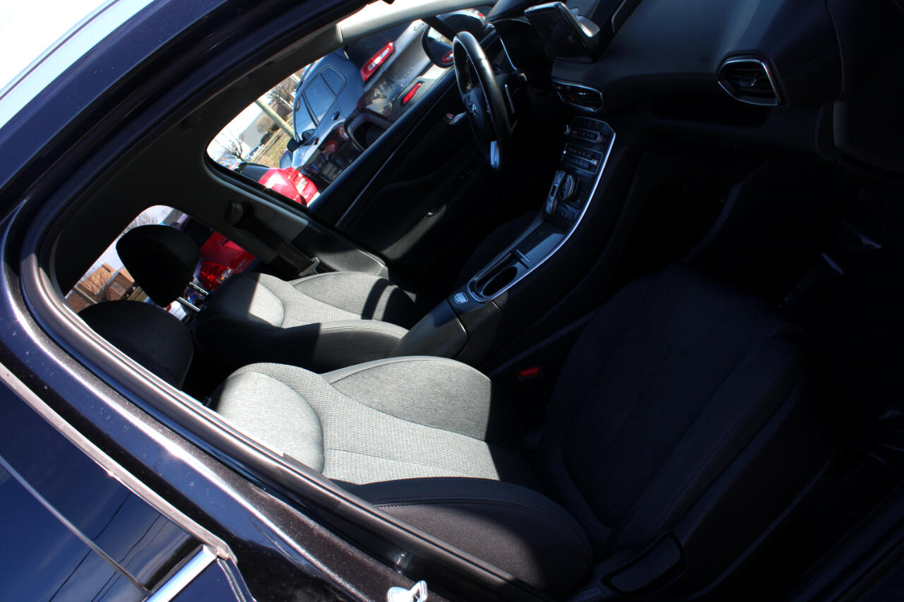 Hyundai Santa Fe SEL FWD 2023