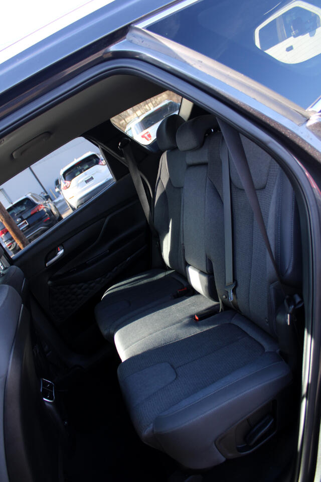 Hyundai Santa Fe SEL FWD 2023