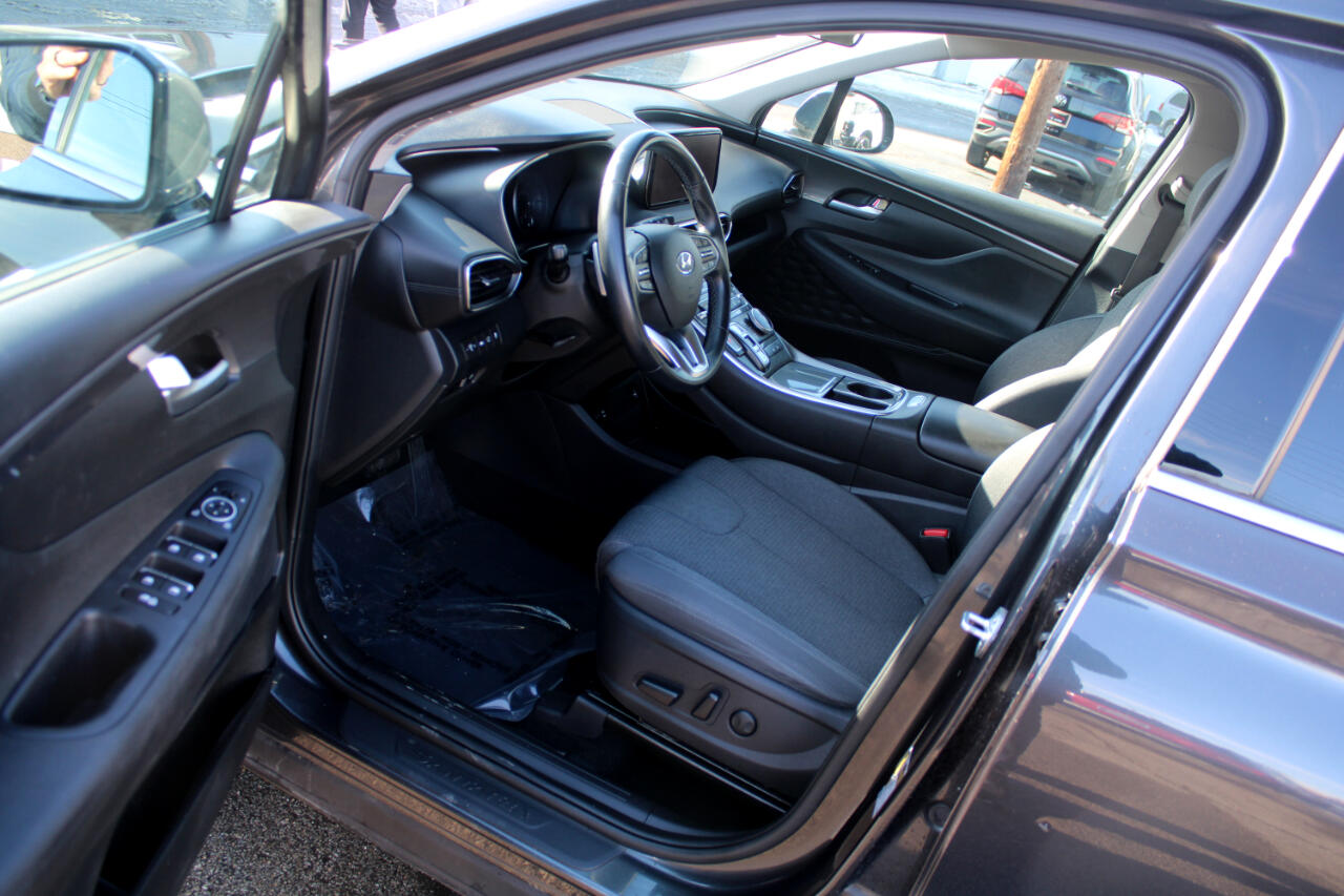 Hyundai Santa Fe SEL FWD 2023