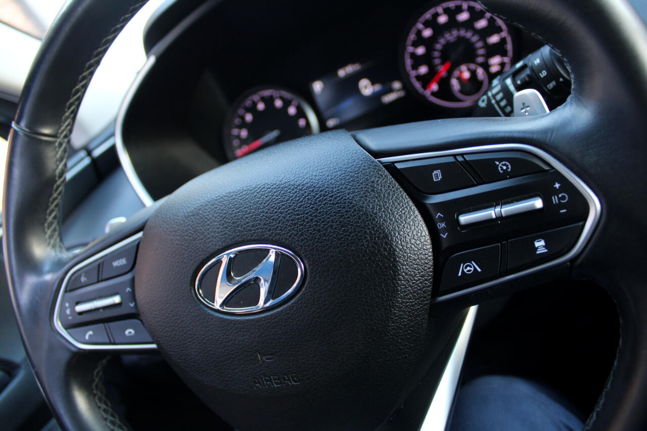 Hyundai Santa Fe SEL FWD 2023