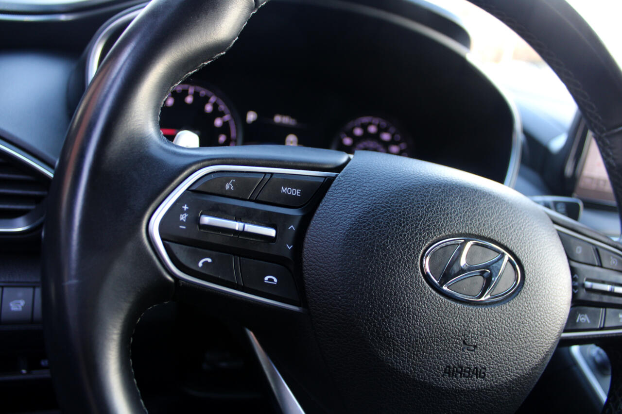 Hyundai Santa Fe SEL FWD 2023