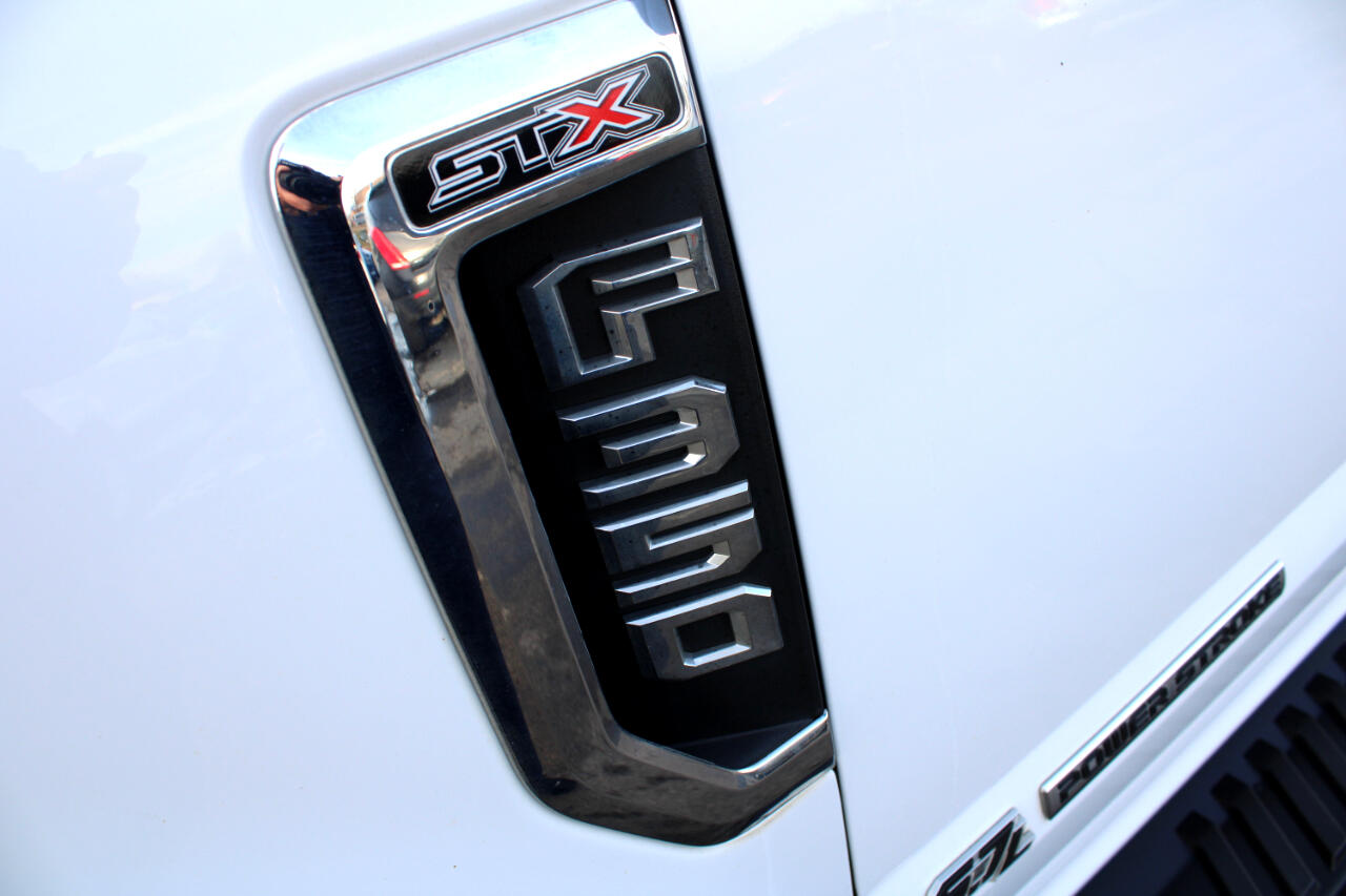 Ford Super Duty F-350 DRW XL 4WD Crew Cab 8' Box 2022