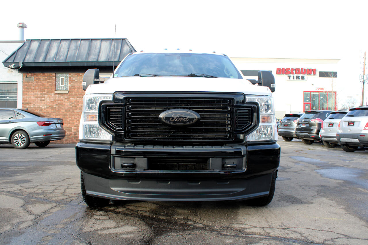 Ford Super Duty F-350 DRW XL 4WD Crew Cab 8' Box 2022