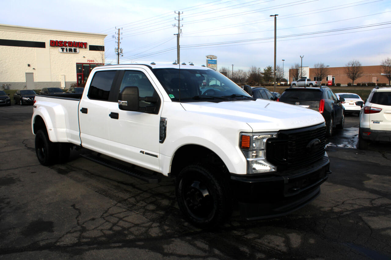 Ford Super Duty F-350 DRW XL 4WD Crew Cab 8' Box 2022