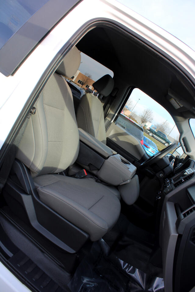 Ford Super Duty F-350 DRW XL 4WD Crew Cab 8' Box 2022