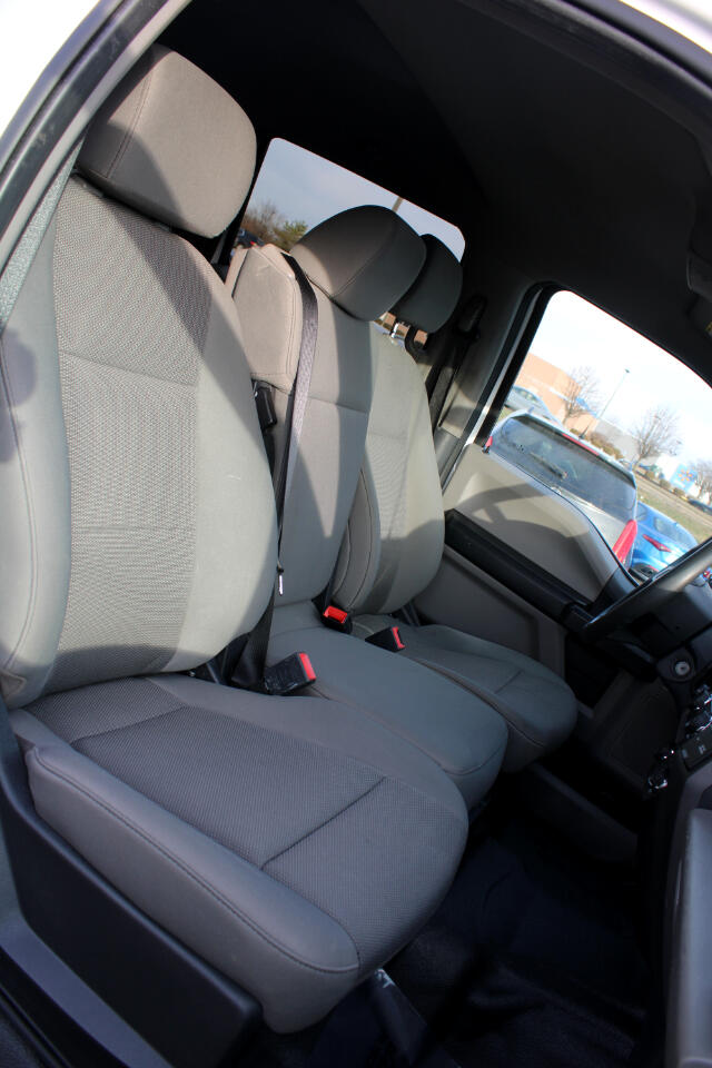 Ford Super Duty F-350 DRW XL 4WD Crew Cab 8' Box 2022