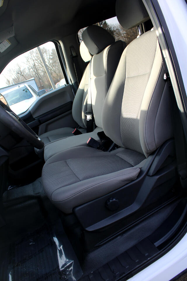 Ford Super Duty F-350 DRW XL 4WD Crew Cab 8' Box 2022