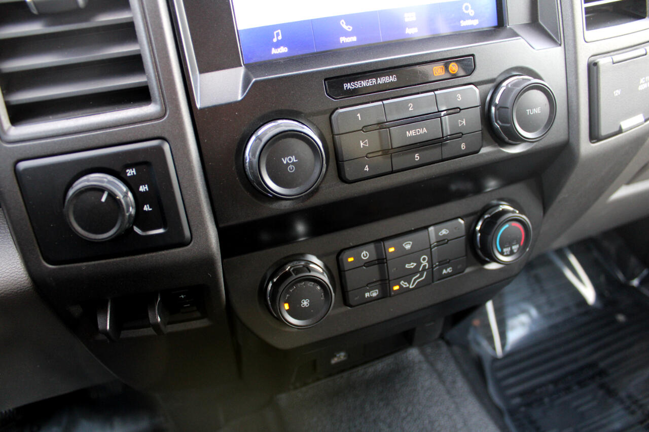 Ford Super Duty F-350 DRW XL 4WD Crew Cab 8' Box 2022