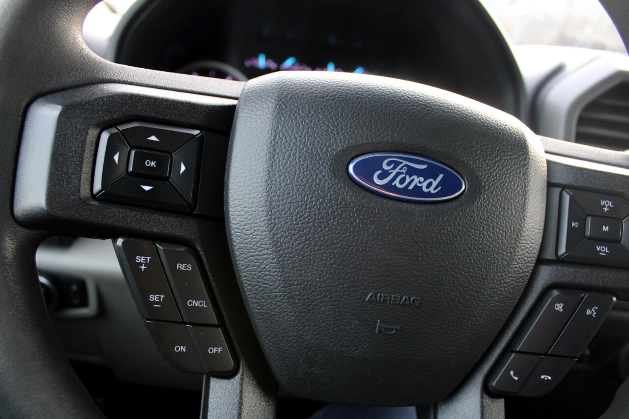 Ford Super Duty F-350 DRW XL 4WD Crew Cab 8' Box 2022