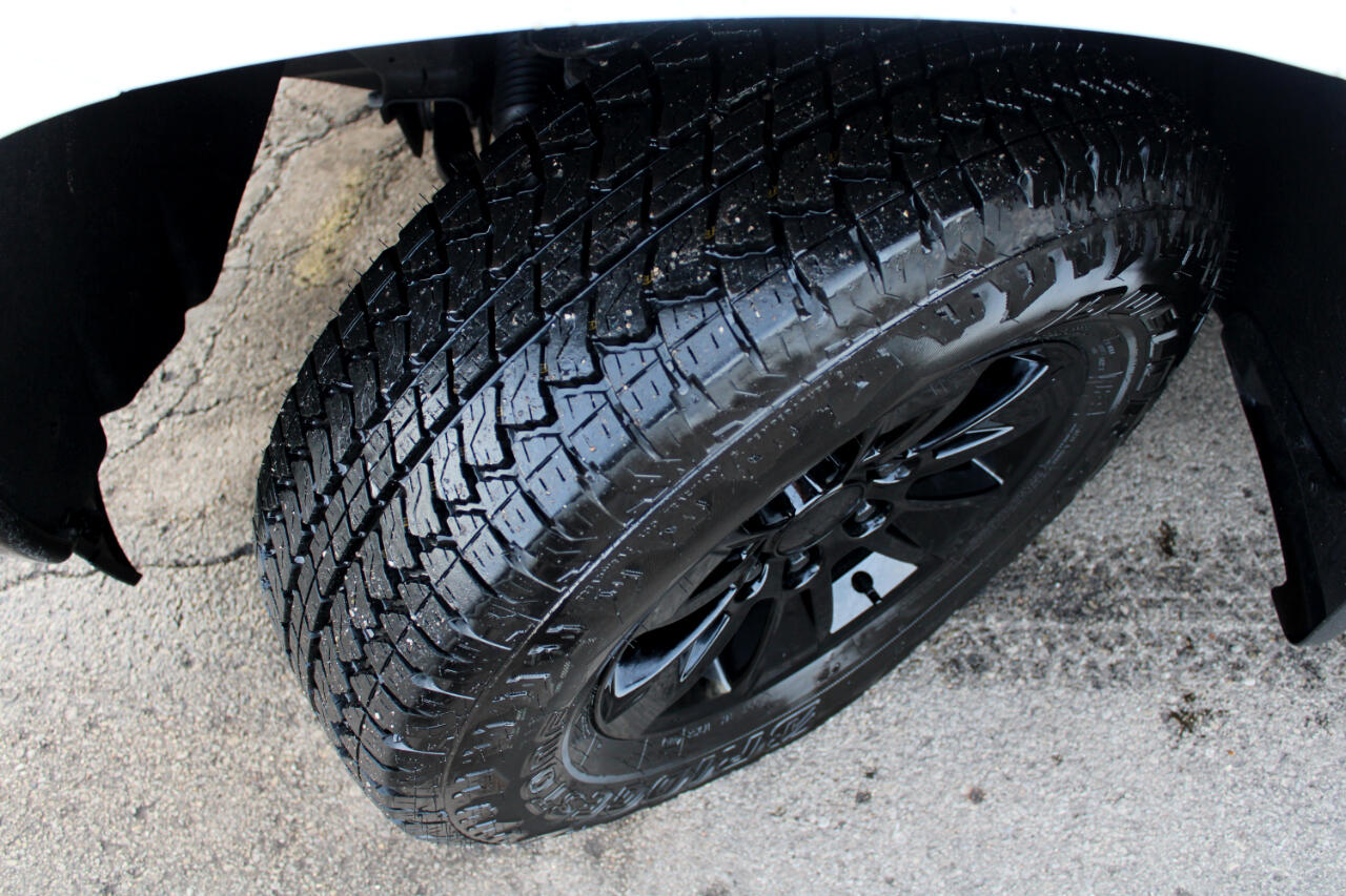 Chevrolet Silverado 1500 4WD Crew Cab 147" Work Truck 2025