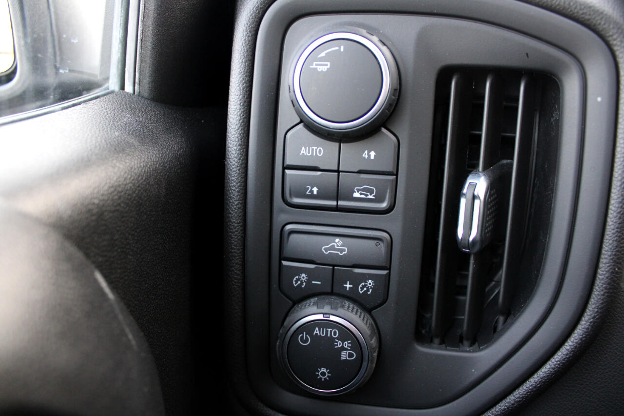 Chevrolet Silverado 1500 4WD Crew Cab 147" Work Truck 2025