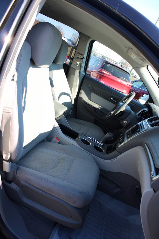 GMC Acadia AWD 4dr SLE1 2014