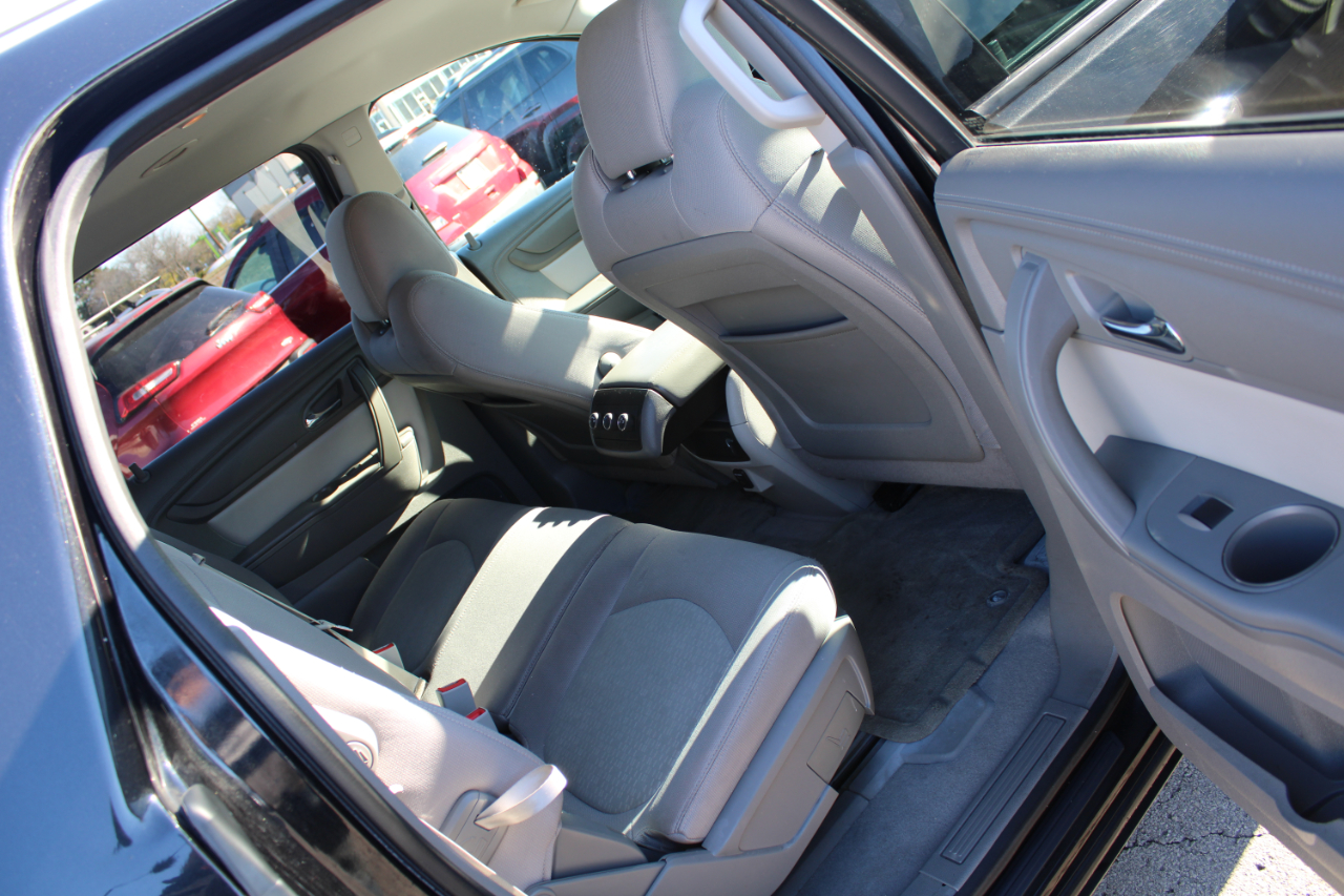 GMC Acadia AWD 4dr SLE1 2014