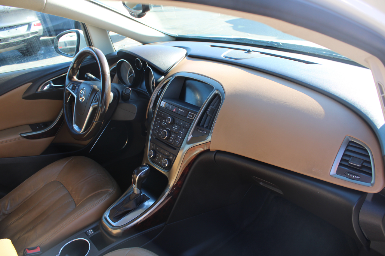 Buick Verano 4dr Sdn Leather Group 2014