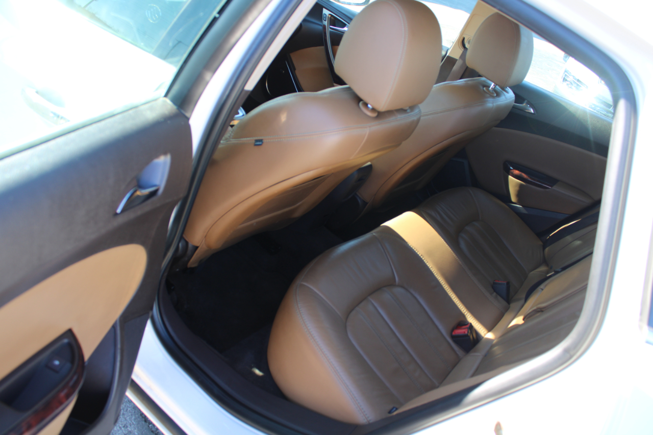 Buick Verano 4dr Sdn Leather Group 2014