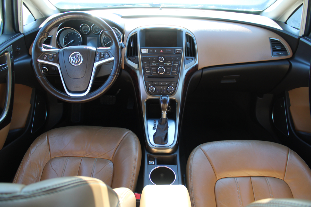 Buick Verano 4dr Sdn Leather Group 2014