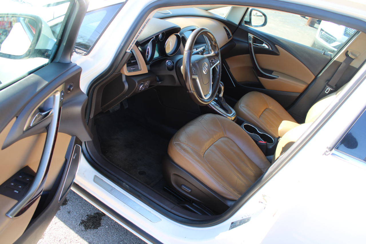 Buick Verano 4dr Sdn Leather Group 2014