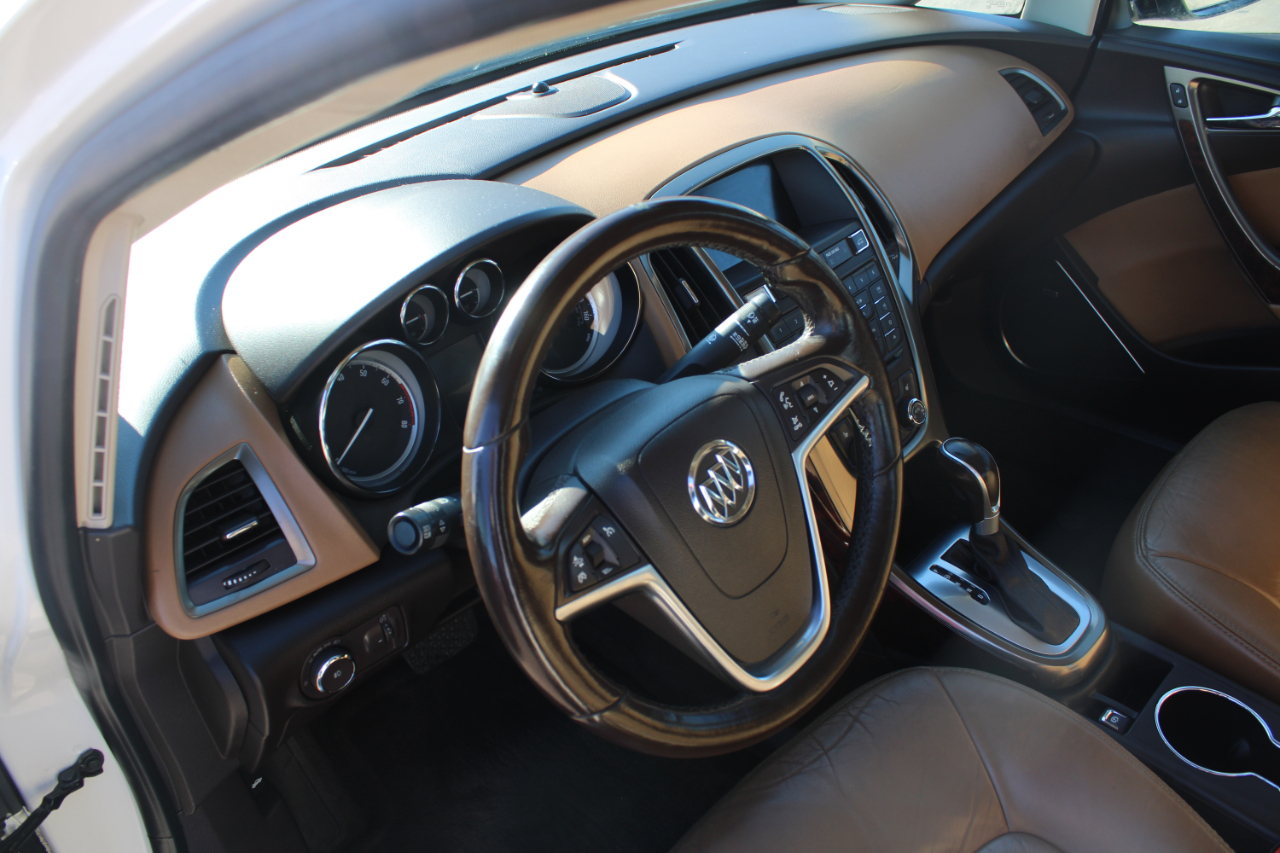 Buick Verano 4dr Sdn Leather Group 2014