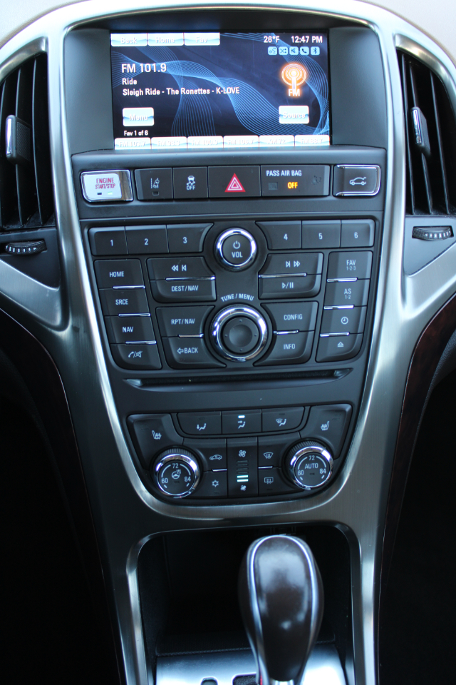 Buick Verano 4dr Sdn Leather Group 2014