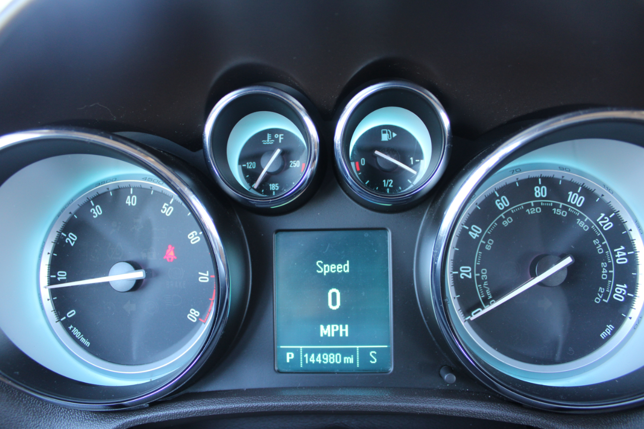 Buick Verano 4dr Sdn Leather Group 2014