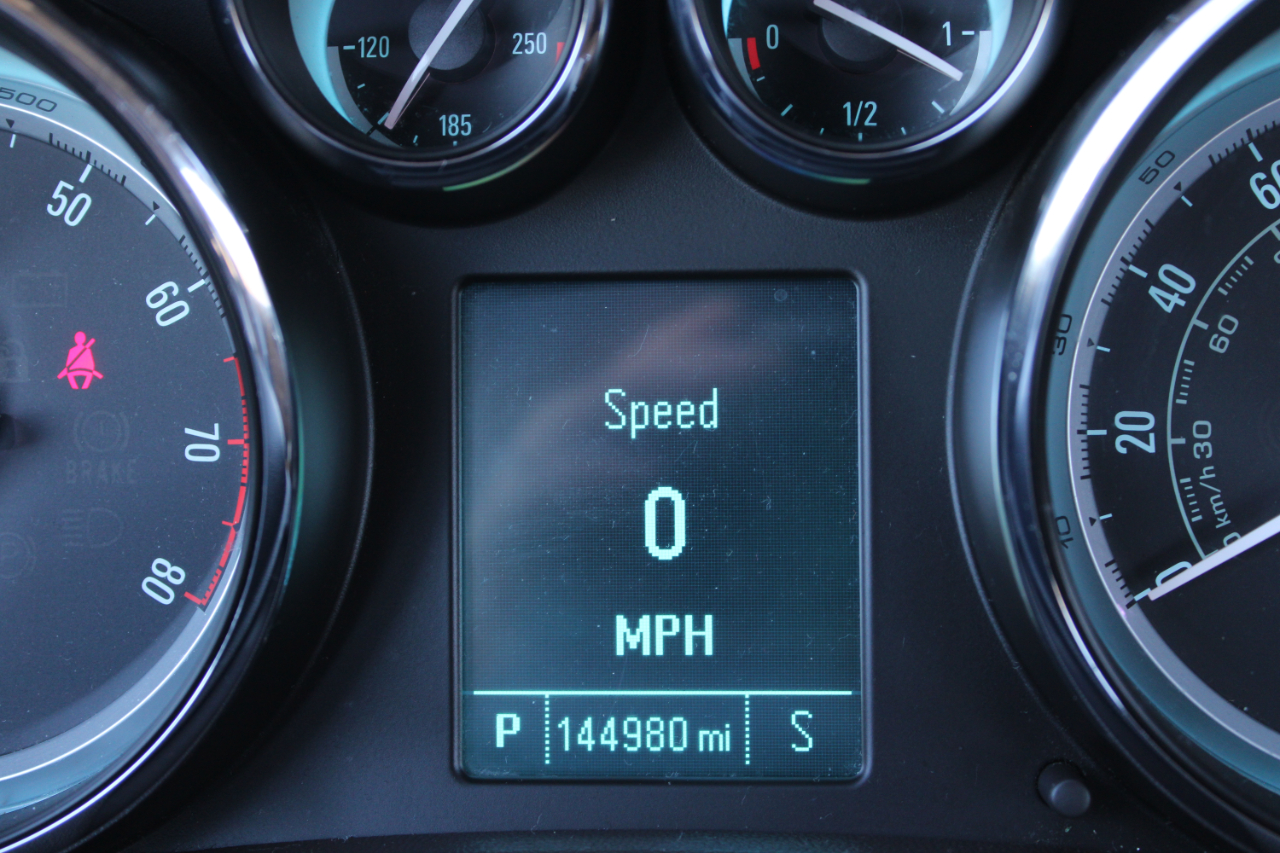 Buick Verano 4dr Sdn Leather Group 2014