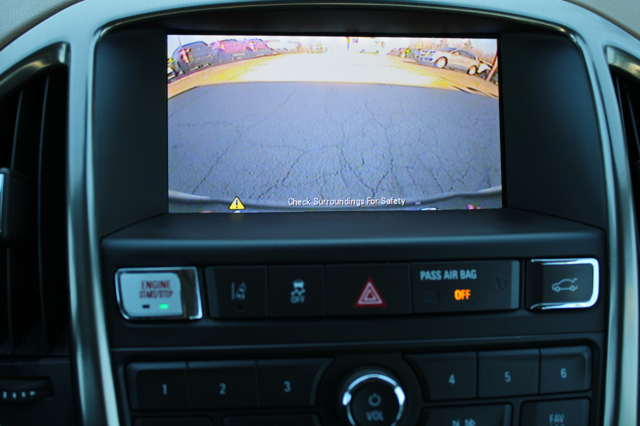 Buick Verano 4dr Sdn Leather Group 2014