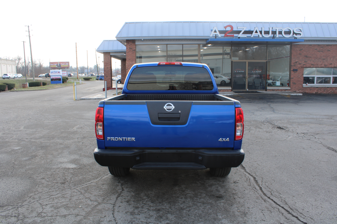 Nissan Frontier 4WD Crew Cab SWB Auto SV 2012