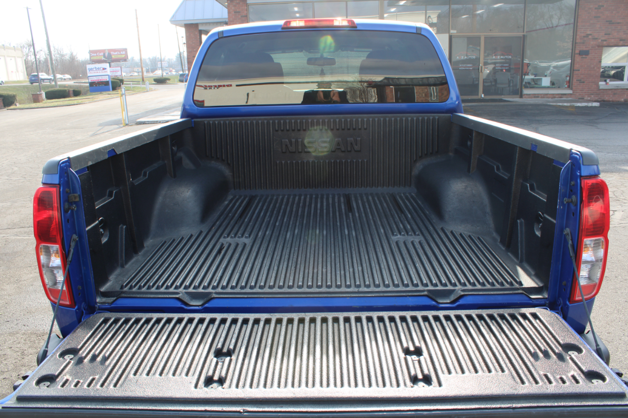 Nissan Frontier 4WD Crew Cab SWB Auto SV 2012