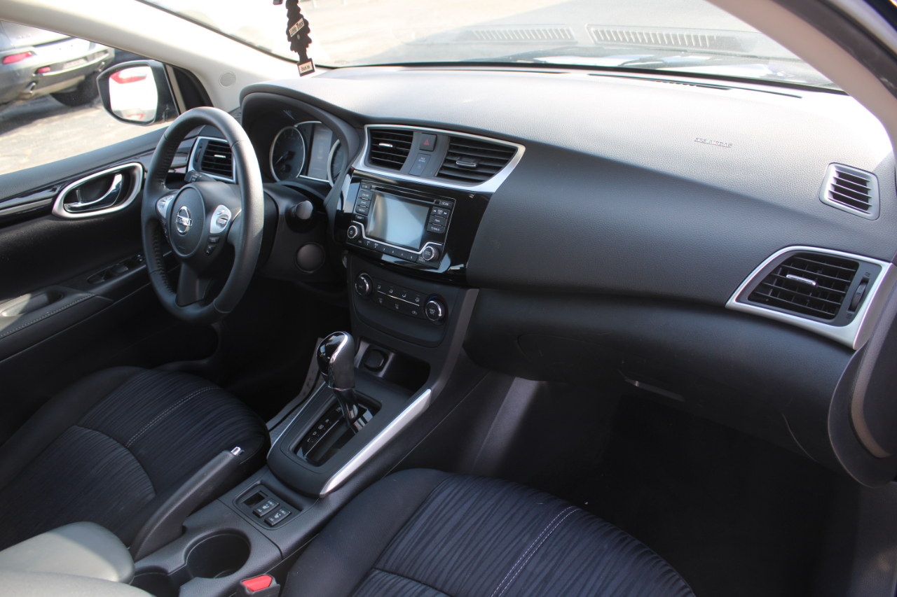 Nissan Sentra 4dr Sdn I4 CVT SV 2016