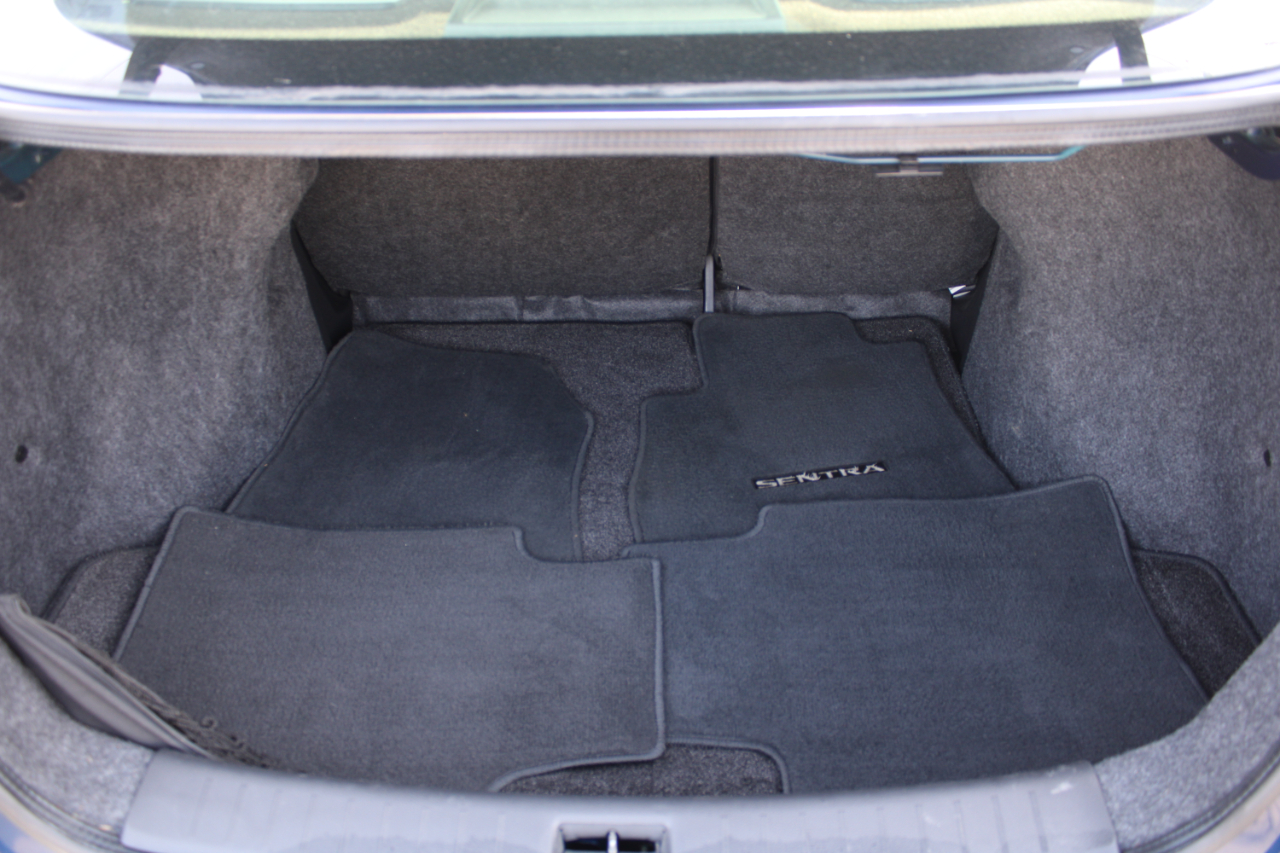 Nissan Sentra 4dr Sdn I4 CVT SV 2016