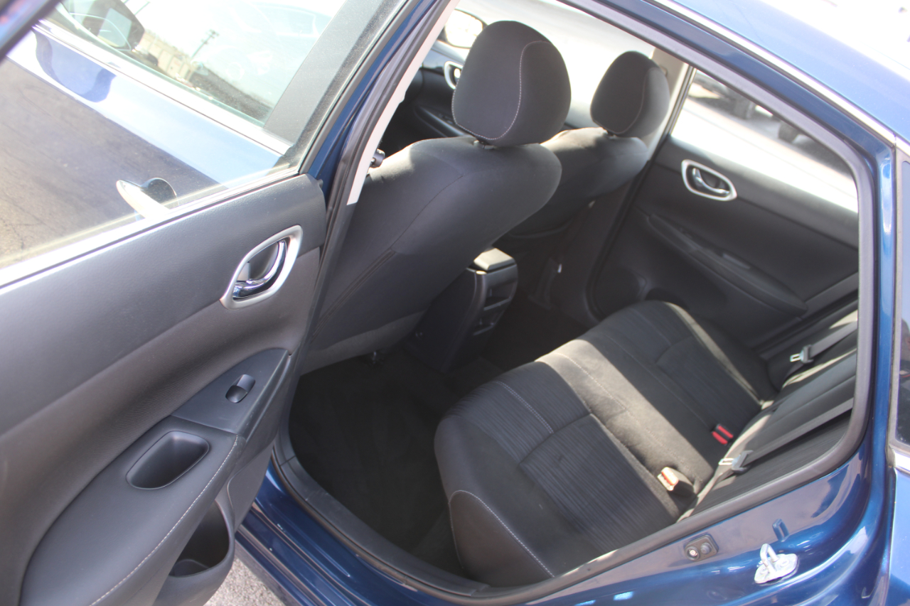 Nissan Sentra 4dr Sdn I4 CVT SV 2016