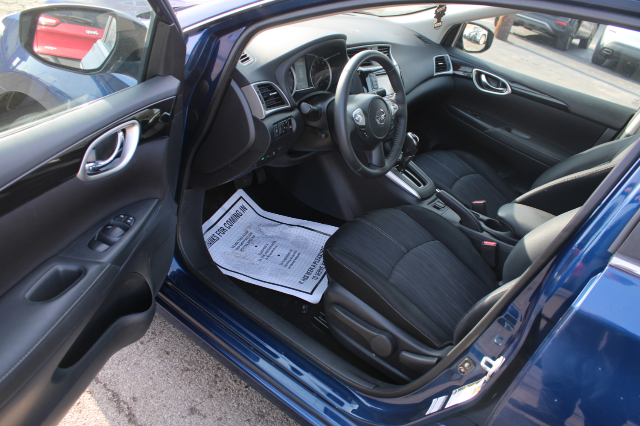 Nissan Sentra 4dr Sdn I4 CVT SV 2016