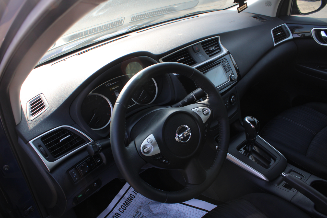 Nissan Sentra 4dr Sdn I4 CVT SV 2016