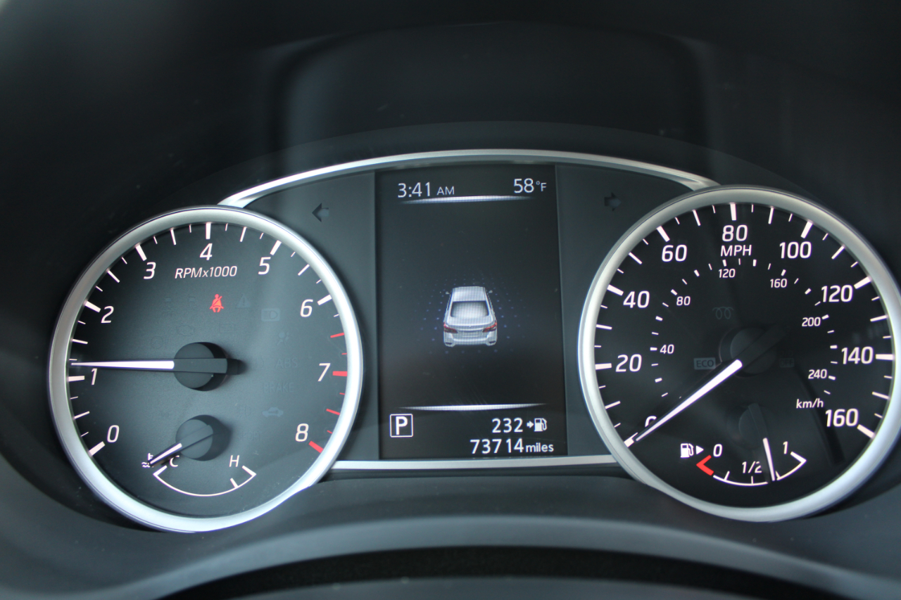 Nissan Sentra 4dr Sdn I4 CVT SV 2016