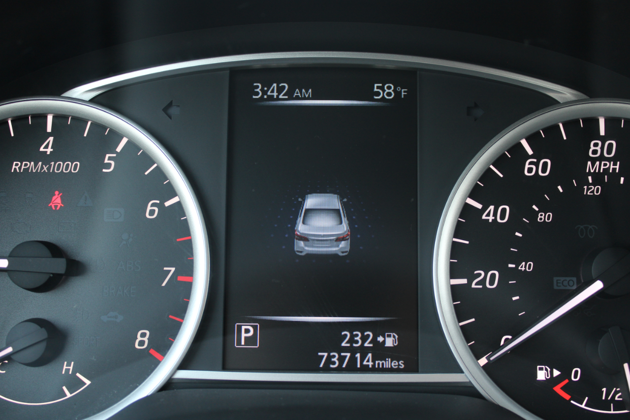 Nissan Sentra 4dr Sdn I4 CVT SV 2016