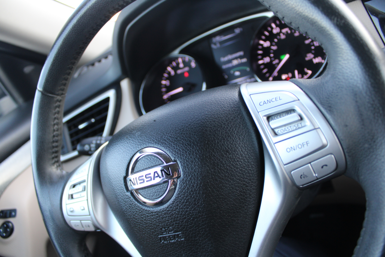 Nissan Rogue AWD 4dr SL 2016