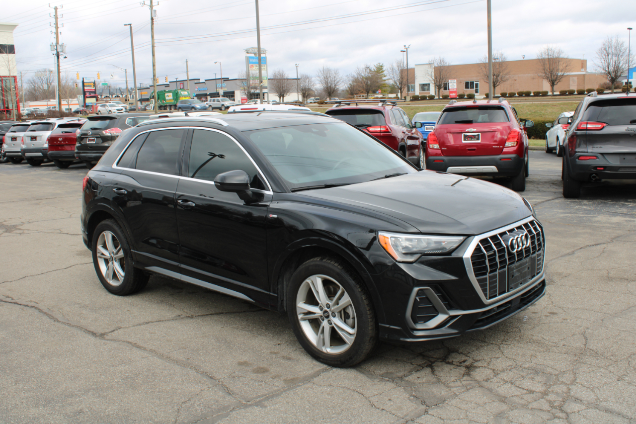 Audi Q3 S line Premium 45 TFSI quattro 2021