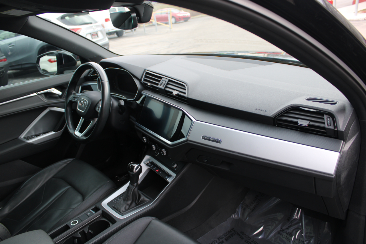 Audi Q3 S line Premium 45 TFSI quattro 2021