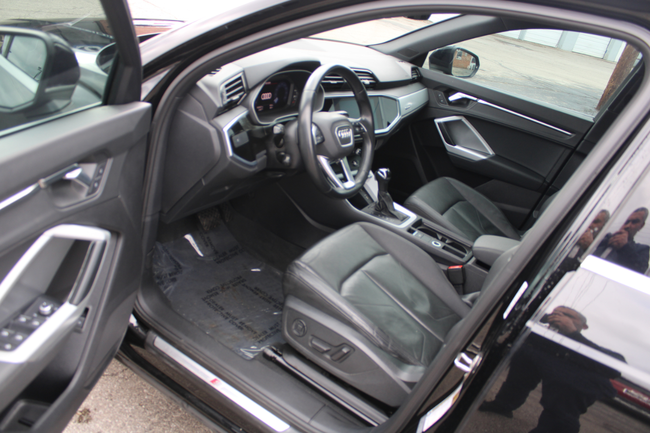 Audi Q3 S line Premium 45 TFSI quattro 2021