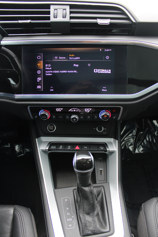 Audi Q3 S line Premium 45 TFSI quattro 2021