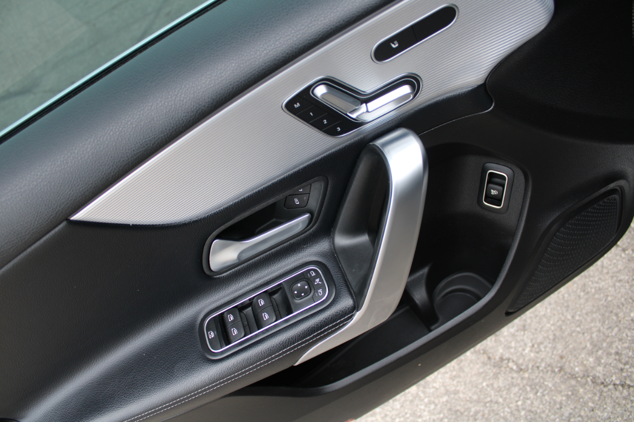 Mercedes-Benz A-Class A 220 4MATIC Sedan 2019