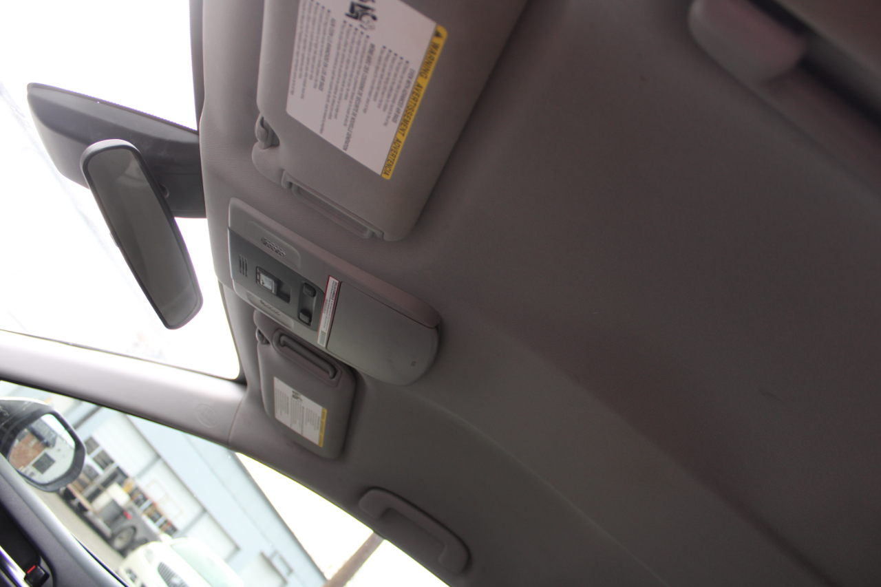 Toyota Camry LE Auto (Natl) 2020