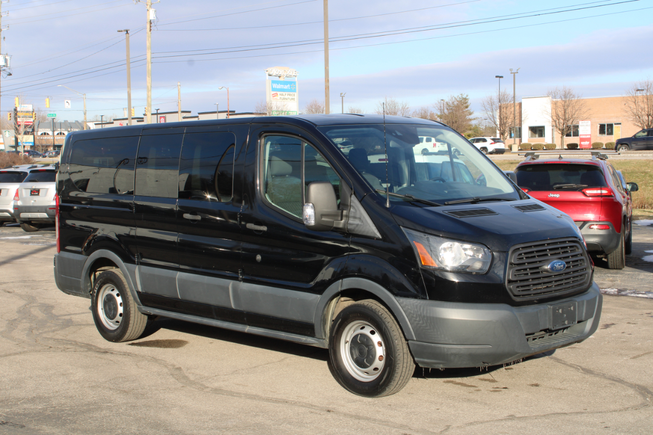 Ford Transit Passenger Wagon T-150 130" Low Roof XLT Swing-Out RH Dr 2018