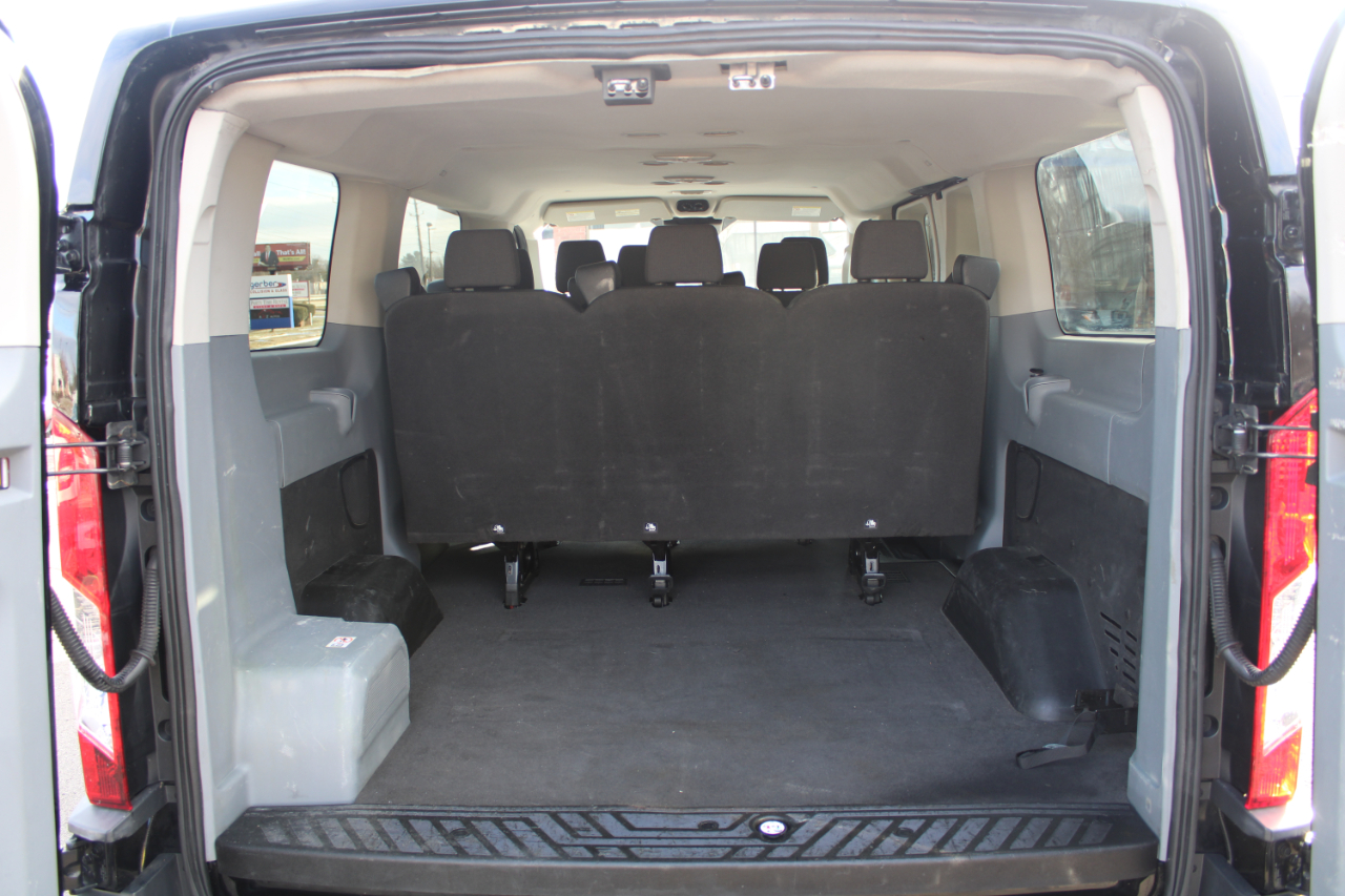 Ford Transit Passenger Wagon T-150 130" Low Roof XLT Swing-Out RH Dr 2018